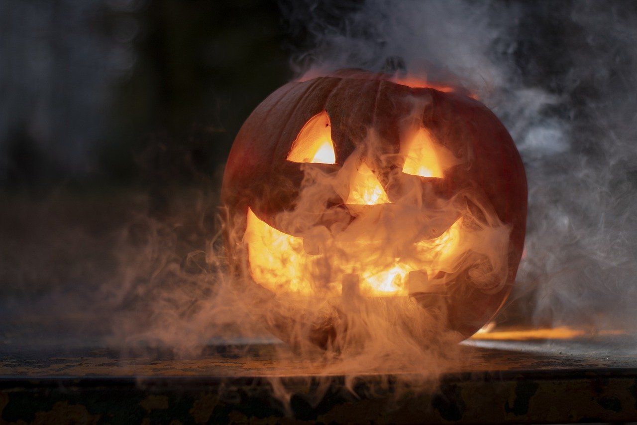 Hi-Class Halloween: Tricks, Treats & Trichomes!